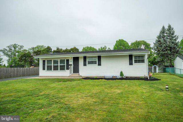 1005 JEFFREY LN, Langhorne, PA 19047