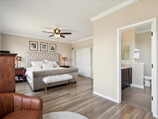 704 Brighton Circle, Port Barrington, IL 60010