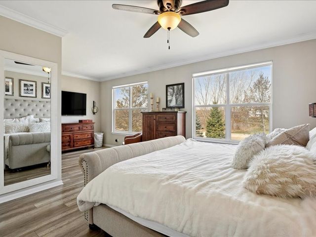 704 Brighton Circle, Port Barrington, IL 60010