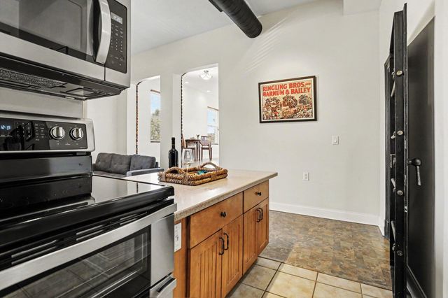 163 Portage Street, Kalamazoo City, MI 49007