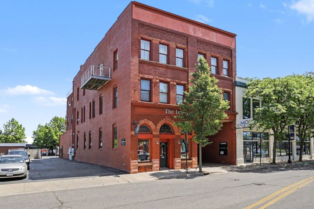 163 Portage Street, Kalamazoo City, MI 49007