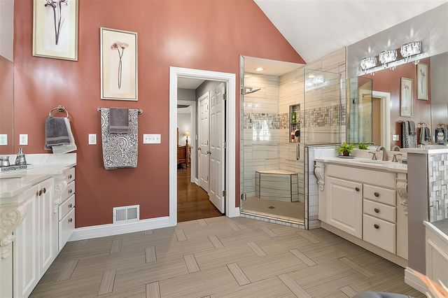 5052 S Dickinson Court, Saint Joseph, MI 49085