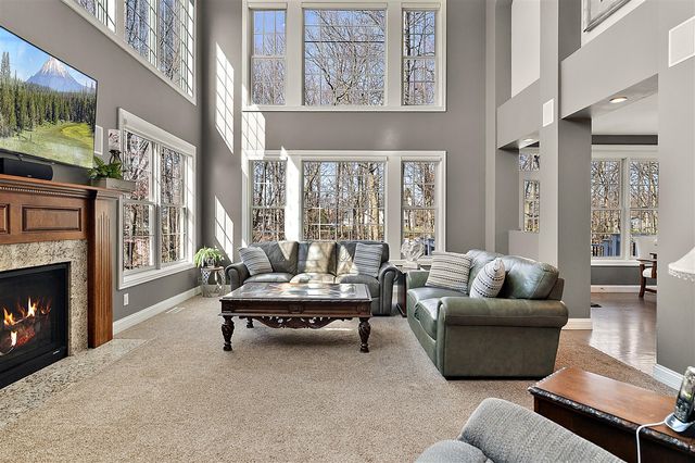 5052 S Dickinson Court, Saint Joseph, MI 49085