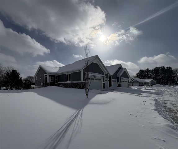 2553 Ravines Trail Drive, Byron Center, MI 49315