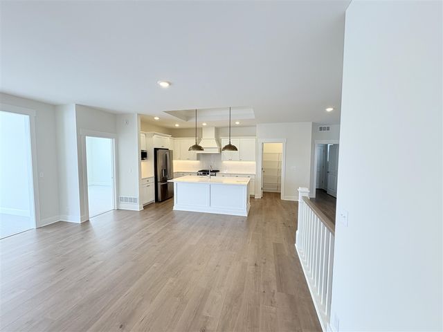 2553 Ravines Trail Drive, Byron Center, MI 49315