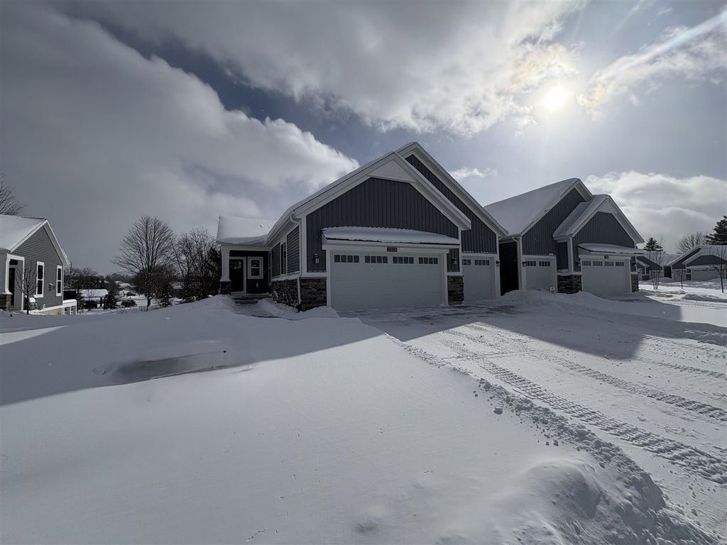 2553 Ravines Trail Drive, Byron Center, MI 49315
