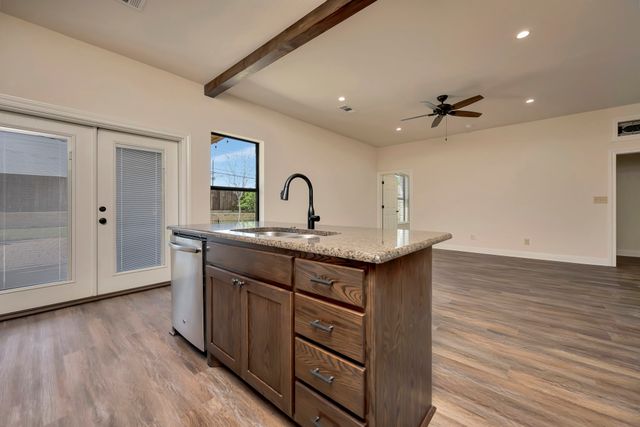 2312 Royce Drive, Arlington, TX 76016