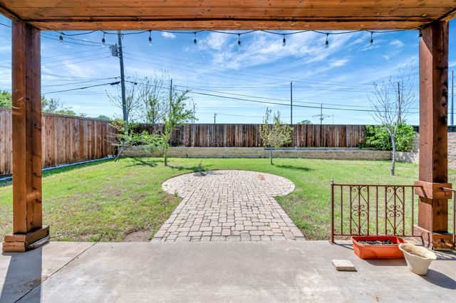 2312 Royce Drive, Arlington, TX 76016