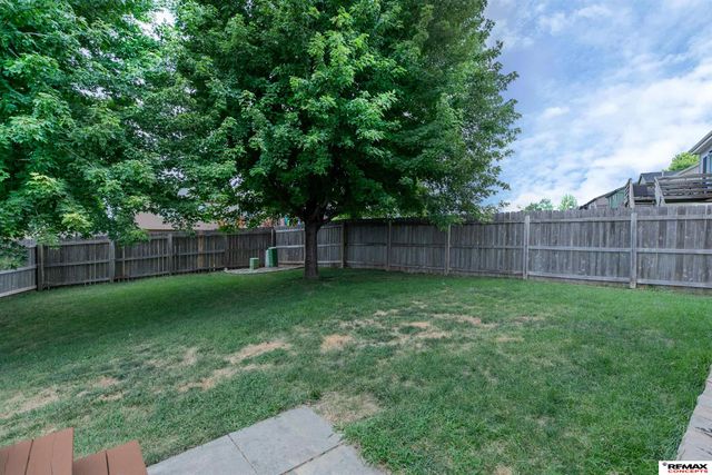 16906 Browne Street, Omaha, NE 68116