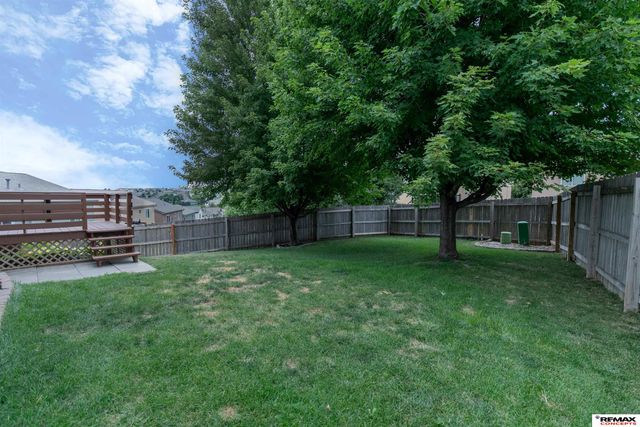 16906 Browne Street, Omaha, NE 68116