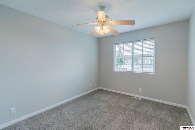 16906 Browne Street, Omaha, NE 68116