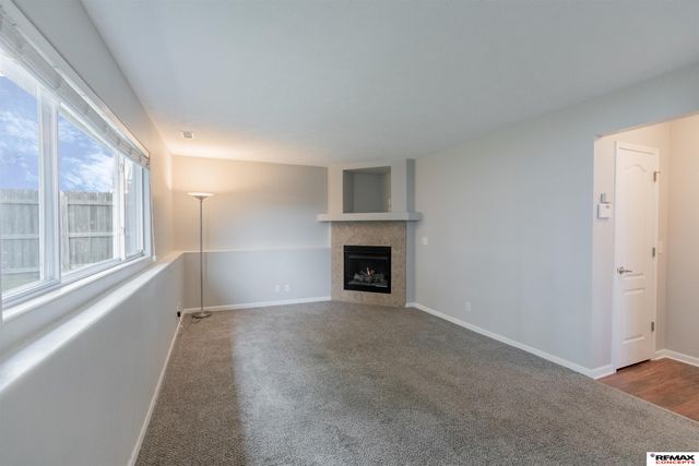 16906 Browne Street, Omaha, NE 68116