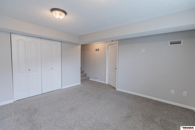 16906 Browne Street, Omaha, NE 68116