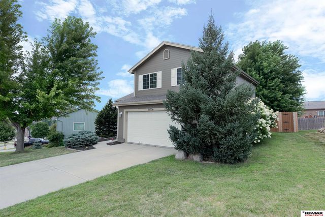 16906 Browne Street, Omaha, NE 68116
