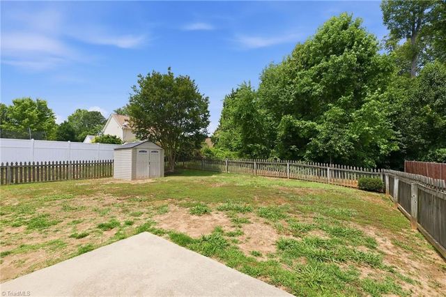 7 Bluestem Court, Greensboro, NC 27405