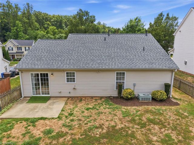 7 Bluestem Court, Greensboro, NC 27405