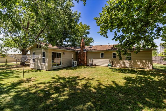 1200 Morsani Drive, Rogers, AR 72756