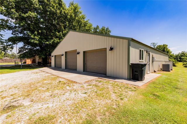1200 Morsani Drive, Rogers, AR 72756