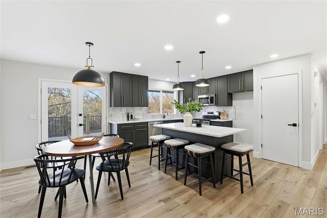 780 Cedar Glen Drive, Weldon Spring, MO 63304