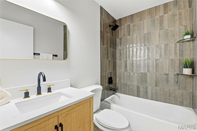 780 Cedar Glen Drive, Weldon Spring, MO 63304