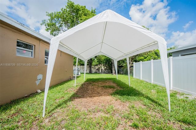 3330 SW 59th Ter, West Park, FL 33023