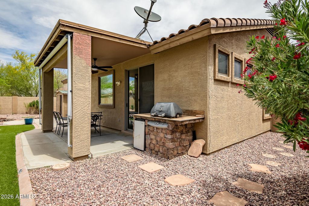 Image 28 of property listing at 13308 S 176TH Avenue, Goodyear, AZ 85338