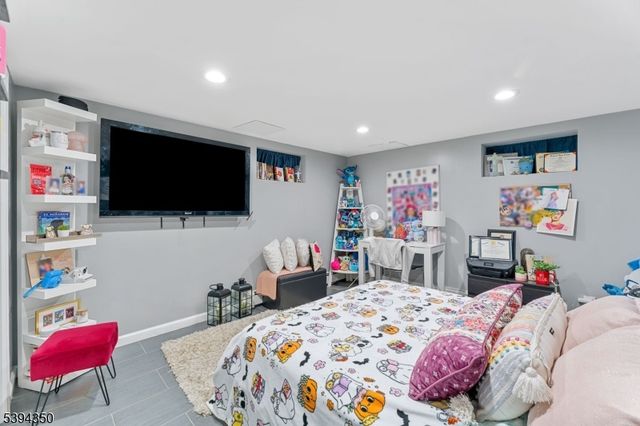 111 E 10Th St, Linden City, NJ 07036