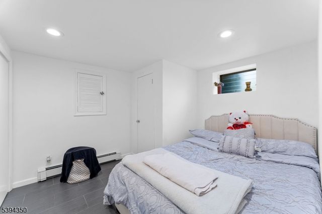 111 E 10Th St, Linden City, NJ 07036