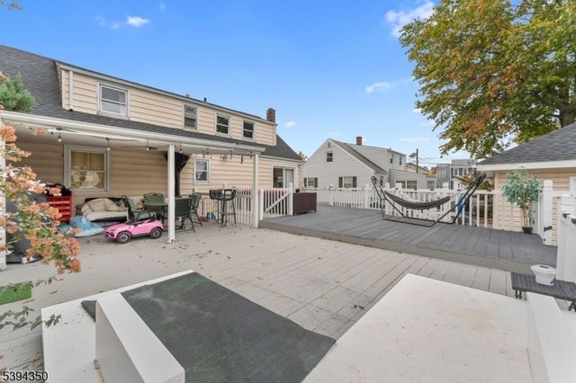 111 E 10Th St, Linden City, NJ 07036