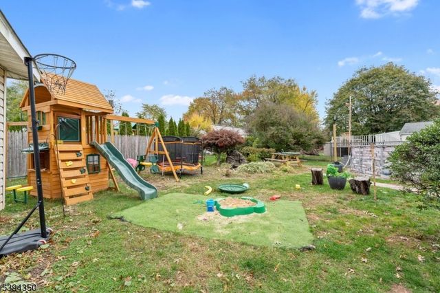 111 E 10Th St, Linden City, NJ 07036