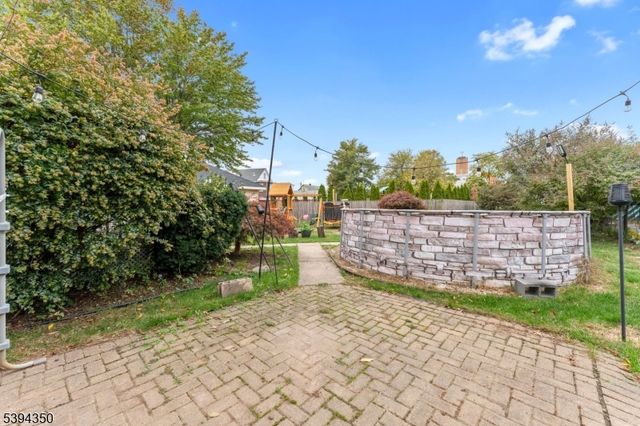 111 E 10Th St, Linden City, NJ 07036