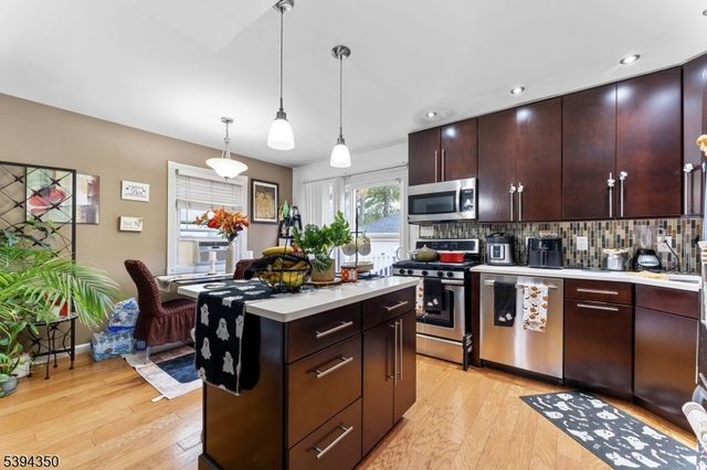 111 E 10Th St, Linden City, NJ 07036