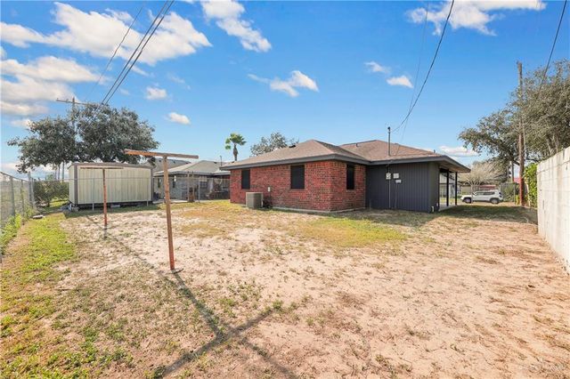 2410 Cuesta Del Sol Street, Edinburg, TX 78542