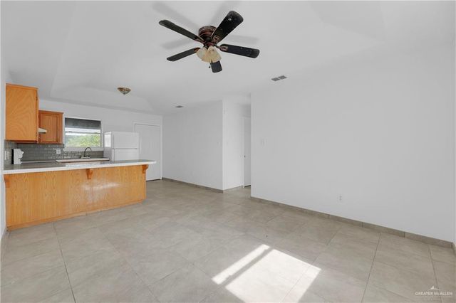 2410 Cuesta Del Sol Street, Edinburg, TX 78542