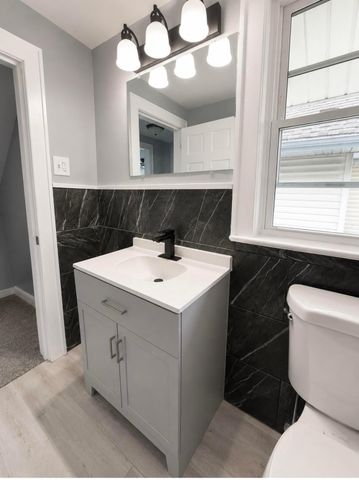 608 Larcomb Avenue, Columbus, OH 43223