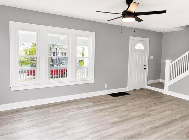 608 Larcomb Avenue, Columbus, OH 43223