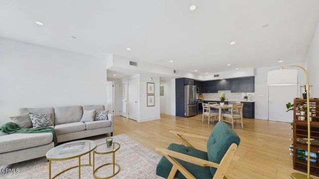 137 S Wilson Avenue 107, Pasadena, CA 91106