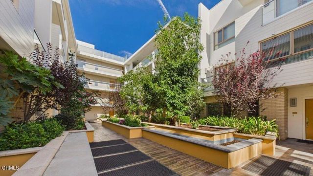 137 S Wilson Avenue 107, Pasadena, CA 91106