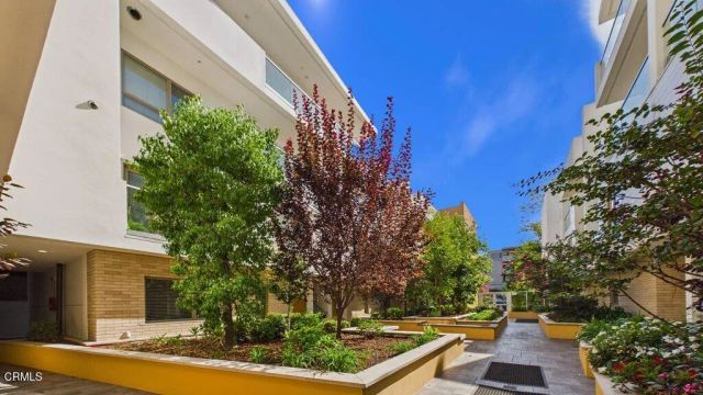 137 S Wilson Avenue 107, Pasadena, CA 91106