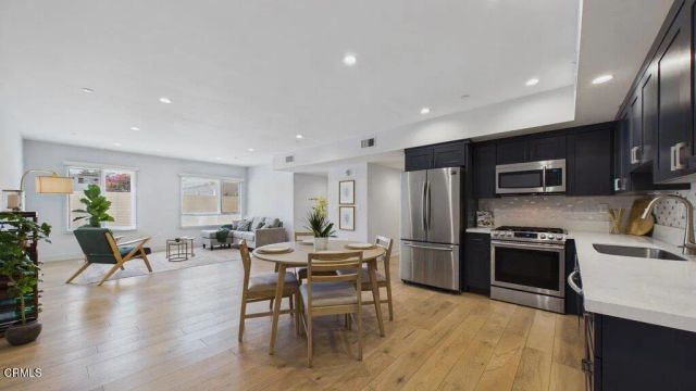 137 S Wilson Avenue 107, Pasadena, CA 91106
