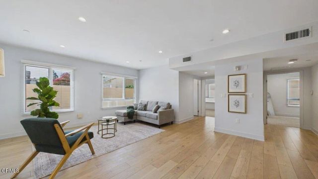 137 S Wilson Avenue 107, Pasadena, CA 91106