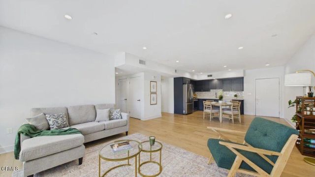 137 S Wilson Avenue 107, Pasadena, CA 91106