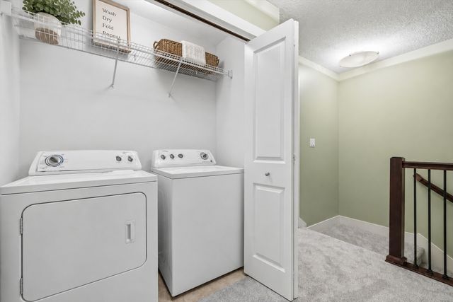 911 NE 49th Lane, Ankeny, IA 50021