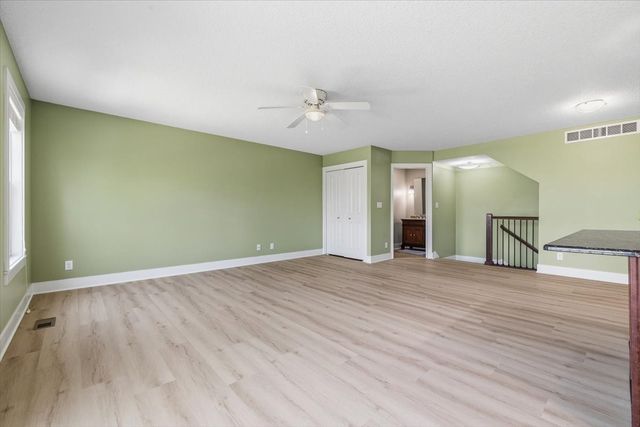 911 NE 49th Lane, Ankeny, IA 50021