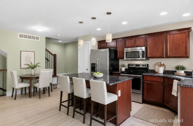 911 NE 49th Lane, Ankeny, IA 50021