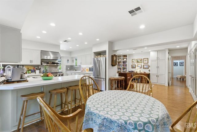 2219 Pine Street, Bakersfield, CA 93301