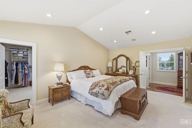 2219 Pine Street, Bakersfield, CA 93301