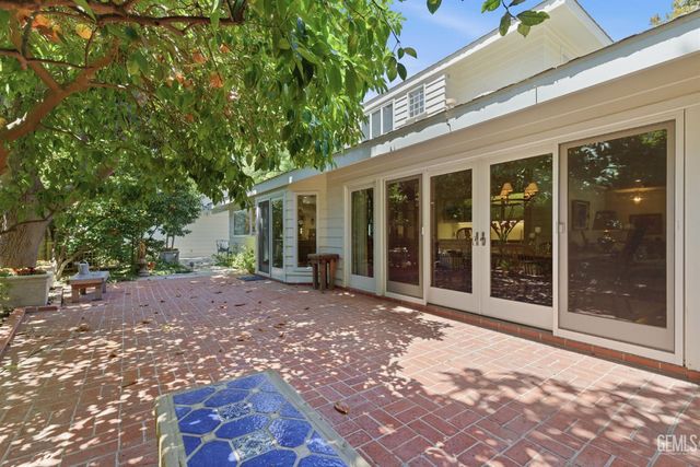 2219 Pine Street, Bakersfield, CA 93301