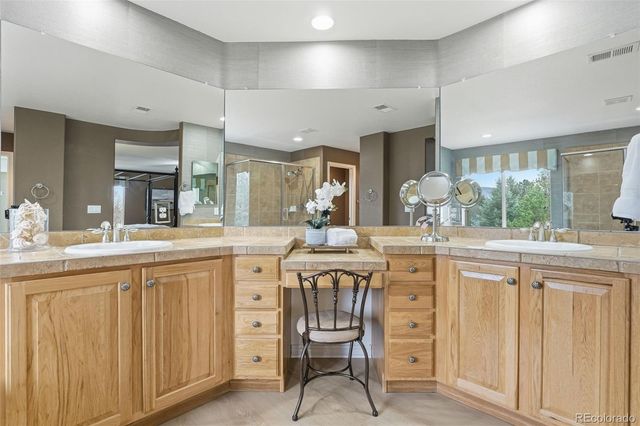 5290 Spur Cross Trail, Parker, CO 80134