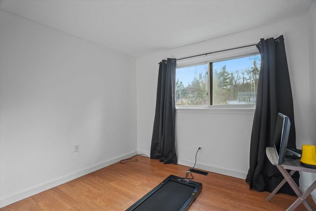 13 Craven Terrace, Derry, NH 03038